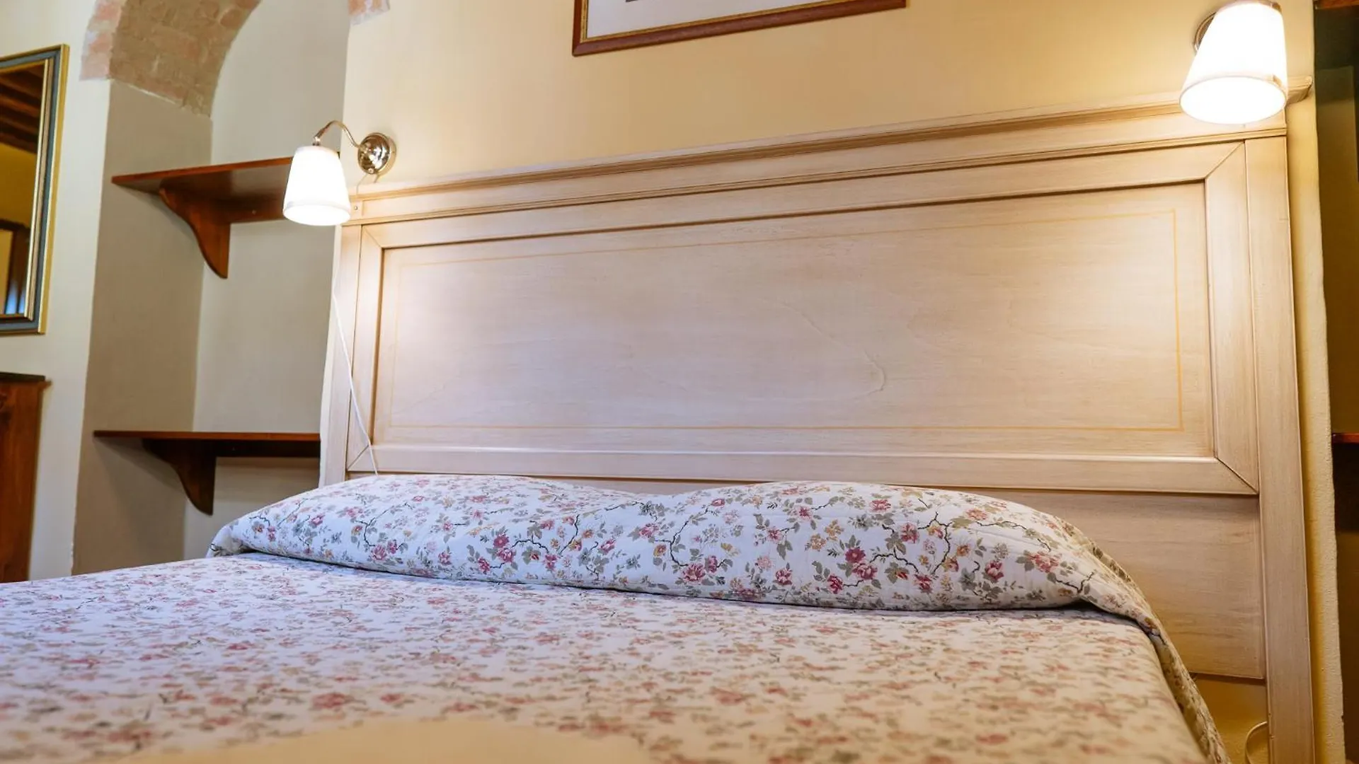 Villa Le Beringhe - Wine Pool & Relax Colle Val D'Elsa 0*,